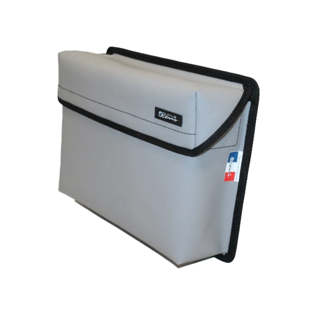Outils Ocean Storage Bag with rigid back and flap (L33 x H25 x D08)